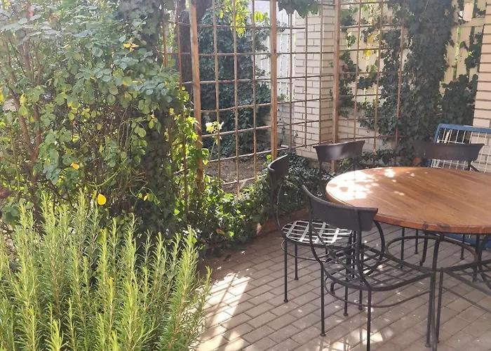 Rodinný Dům V Praze S Bazénem Praga