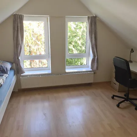 Feriehus Rodinny Dum V Praze S Bazenem Prag